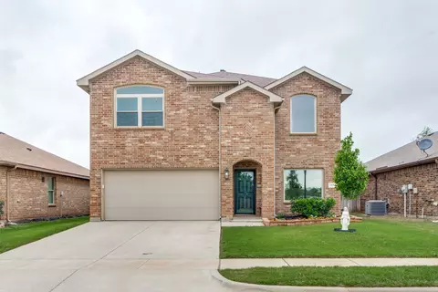 1116 Autumnwood Dr, Azle, TX 76020