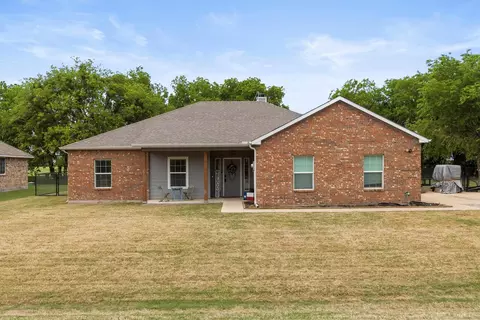 429 Collin St, Nevada, TX 75173