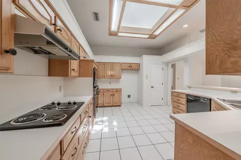 Kitchen - 702 Jonathan Dr, Euless, TX 76040 photo 1 of 5