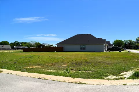 341 Preston Rd, Mabank, TX 75147