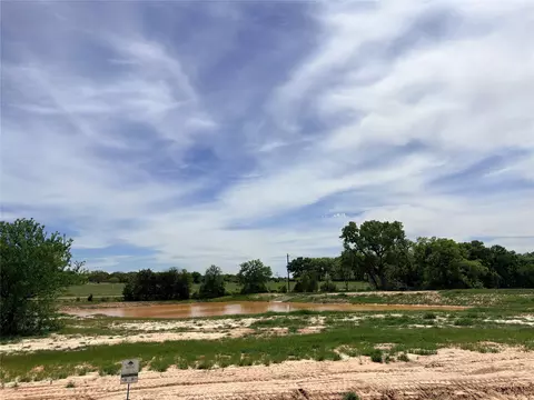 160 Daggett Dr, Decatur, TX 76234