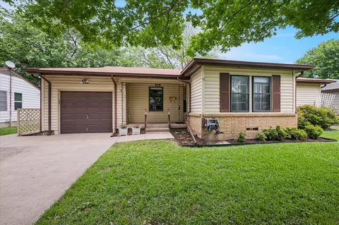 654 Milton St, Lewisville, TX 75057
