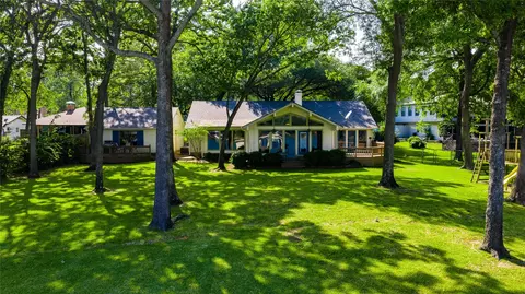 116 Camino Robles St, Gun Barrel City, TX 75156