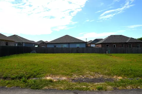 307 Rike Rd, Mabank, TX 75147