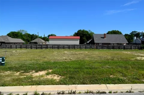312 Preston Rd, Mabank, TX 75147 photo 2