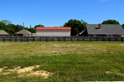 312 Preston Rd, Mabank, TX 75147 photo 4