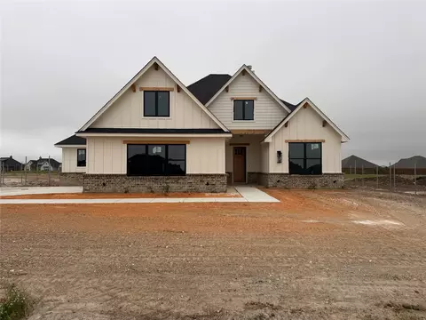 136 Chapowits, Godley, TX 76044