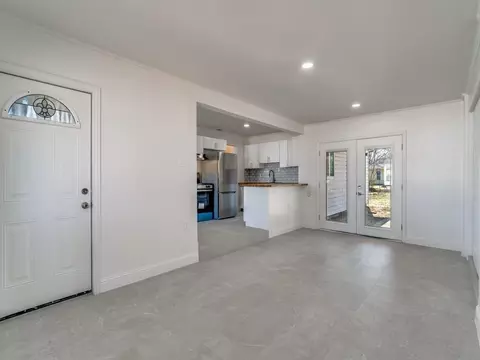 4528 Newman Dr, Haltom City, TX 76117