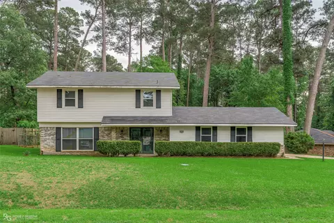 305 Short Leaf Dr, Haughton, LA 71037