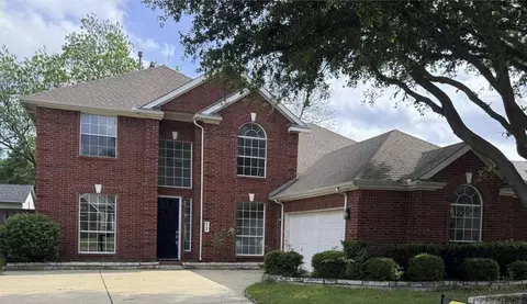 2105 Woodview Dr, Flower Mound, TX 75028