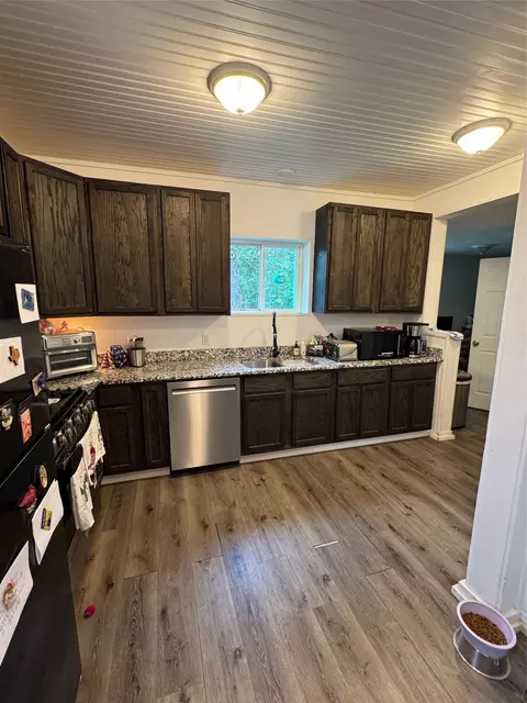 Kitchen - 2300 Lyle Ave, Waco, TX 76708 photo 1 of 6