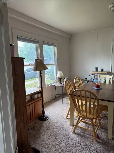 Dining - 2300 Lyle Ave, Waco, TX 76708 photo 2 of 3