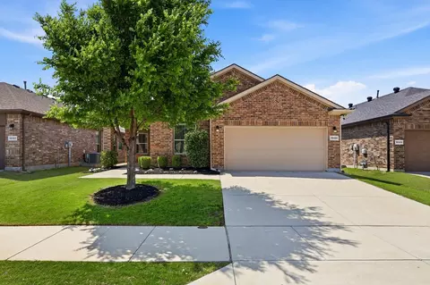 10325 Lastrup Dr, Fort Worth, TX 76177