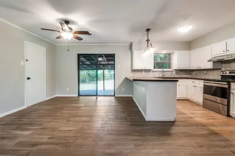Living - 1533 E Springcrest Cir, Lancaster, TX 75134 photo 5 of 7