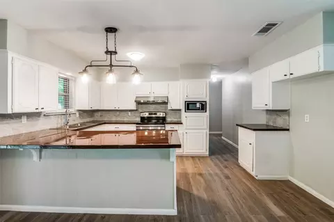 Kitchen - 1533 E Springcrest Cir, Lancaster, TX 75134 photo 5 of 5