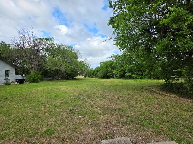3025 Wellington St, Greenville, TX 75401