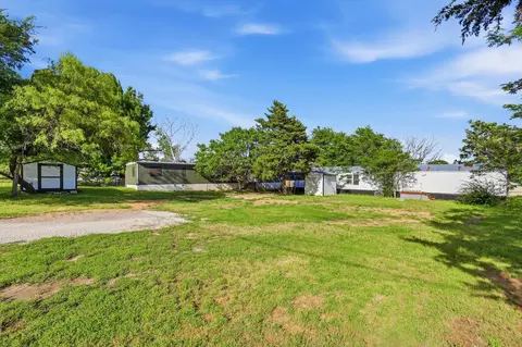 316 Summit Dr, Springtown, TX 76082