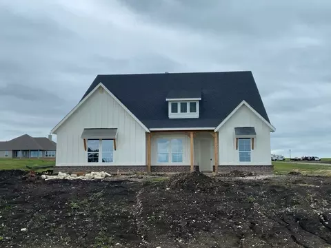 139 Big Sky Rd, Decatur, TX 76234