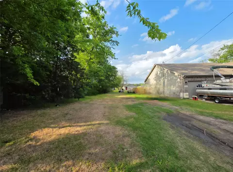 3008 Gillespie St, Greenville, TX 75401