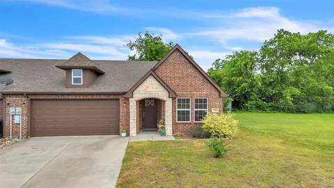103 Tate Ln, Greenville, TX 75402