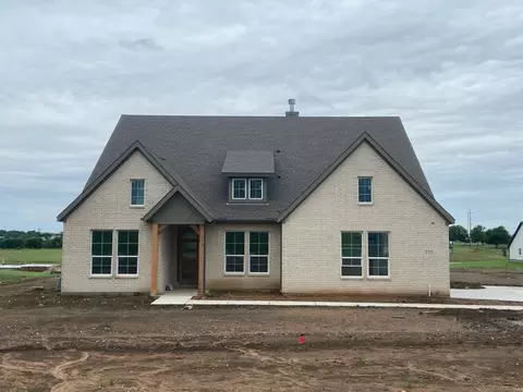 132 Hillview Trl, Decatur, TX 76234