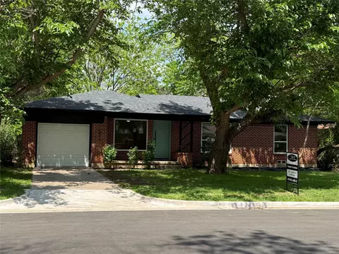 1812 Carlton St, Denton, TX 76201