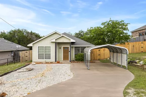 703 Bryan St, Glen Rose, TX 76043