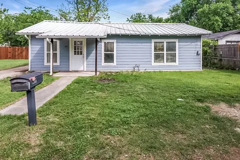 265 W Shirley St, Stephenville, TX 76401
