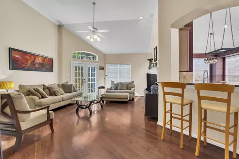 2630 Lakeforest Ct, Dallas, TX 75214