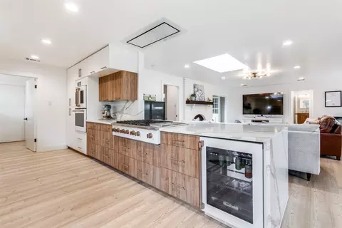 7637 La Risa Dr, Dallas, TX 75248