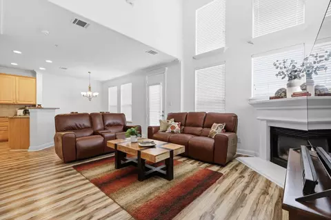 2535 Champagne Dr, Irving, TX 75038