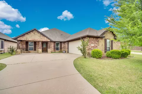 1675 Potomac Dr, Burleson, TX 76028