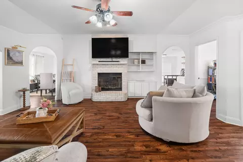 4200 Jennifer Ln, Crowley, TX 76036