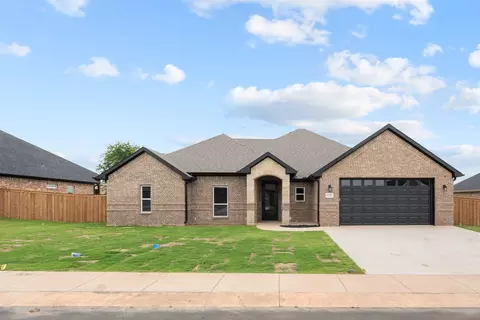 505 Limestone Cir, Mabank, TX 75147