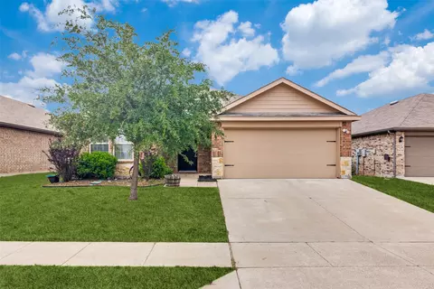 877 Darst Dr, Fate, TX 75189