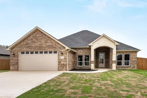 507 Limestone Cir, Mabank, TX 75147