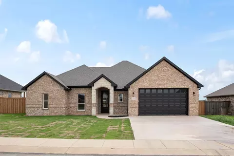 509 Limestone Cir, Mabank, TX 75147