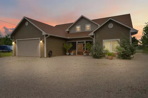 1414 Rs County Road 1605, Point, TX 75472