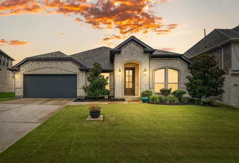 5220 Ravine Ridge Ct, Roanoke, TX 76262