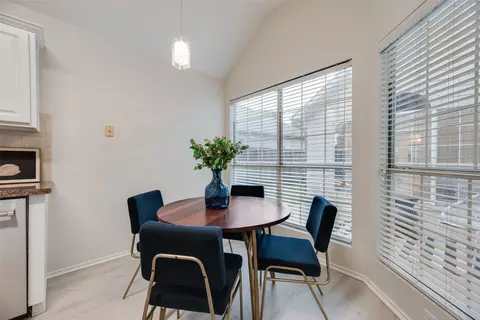 Dining - 336 Touchdown Dr, Irving, TX 75063 photo 3 of 3