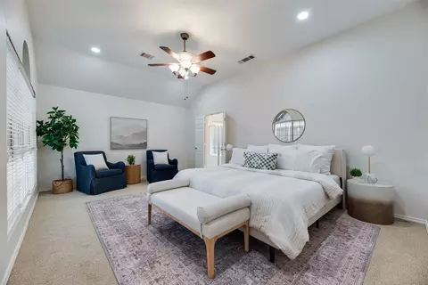 Bedroom - 336 Touchdown Dr, Irving, TX 75063 photo 1 of 6