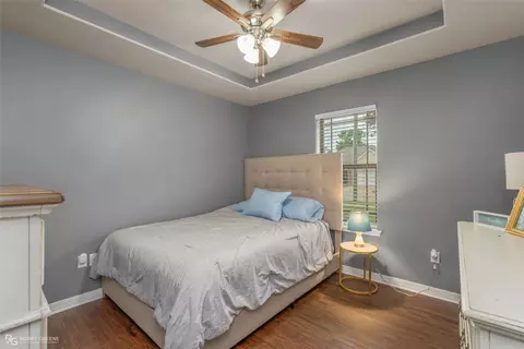Bedroom - 161 Bent Tree Loop, Haughton, LA 71037 photo 3 of 5