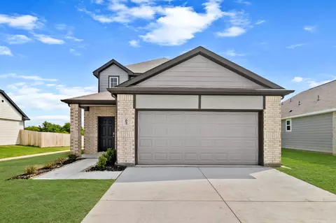 10633 Stag Ln, Crowley, TX 76036