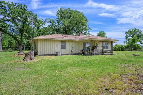 Exterior - 1113 W Will White Rd, Kemp, TX 75143 photo 2 of 5