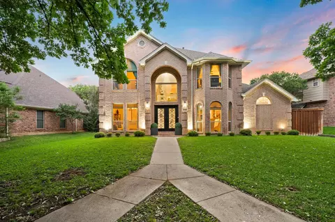 3036 Creekview Dr, Grapevine, TX 76051
