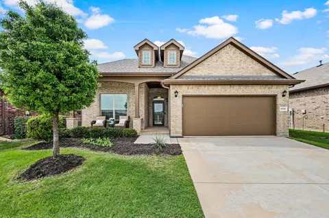 9244 Pepper Grass Dr, Fort Worth, TX 76131