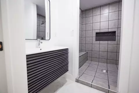 Bath - 250 Skyview, Point, TX 75472 photo 1 of 3