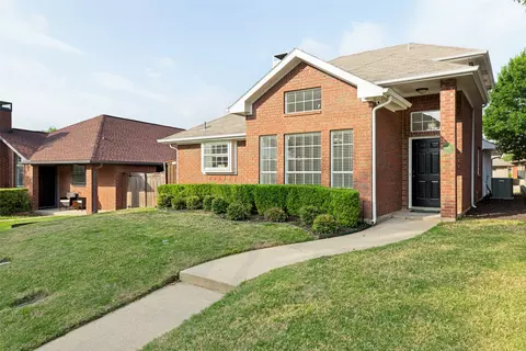 1808 Water Oak Dr, Lewisville, TX 75067
