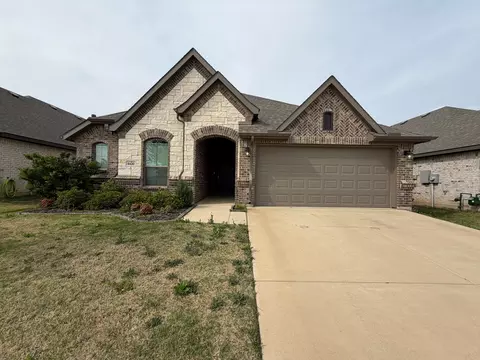 4420 Norcross Ln, Crowley, TX 76036