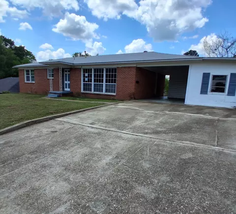 910 Success St, Gilmer, TX 75644